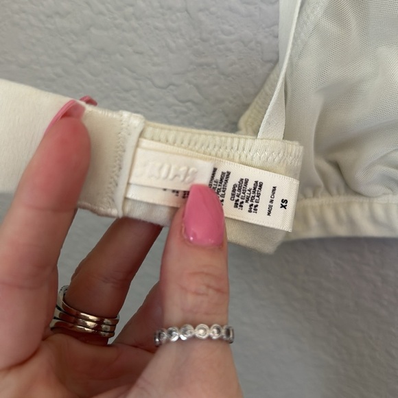 SKIMS fits everyone light cream/mint bralette - Picture 9 of 11
